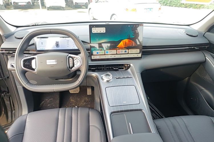Used Geely Galaxy E5 2026 Model 530km Launch Edition Center Console
