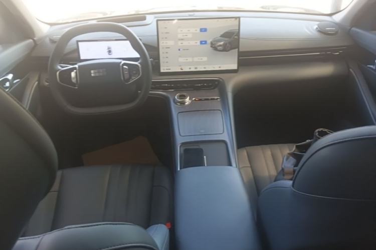Used Geely Galaxy E5 2026 Model 610km Exploration+ Edition Center Console