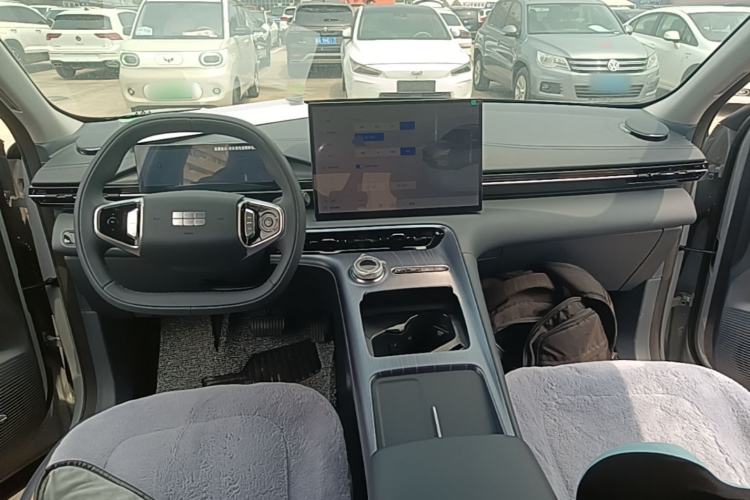 Used Geely Galaxy E5 2026 Model 530km Launch Edition Center Console