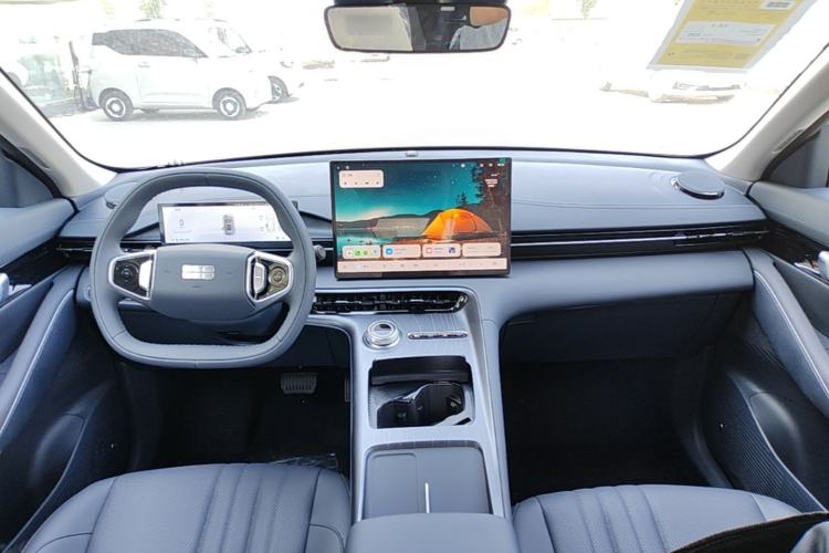Used Geely Galaxy E5 2026 Model 530km Launch Edition Center Console