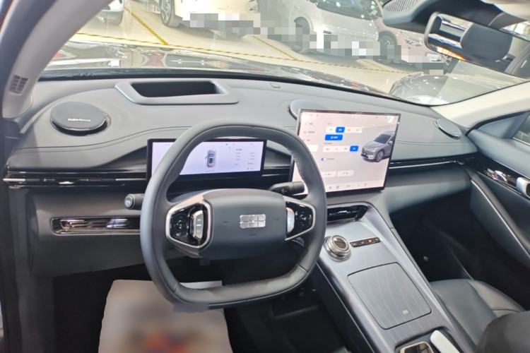 Used Geely Galaxy E5 2026 Model 610km Exploration+ Edition Center Console