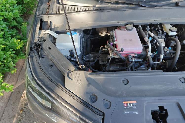 Used Geely Galaxy E5 2026 Model 530km Launch Edition Engine Bay Right