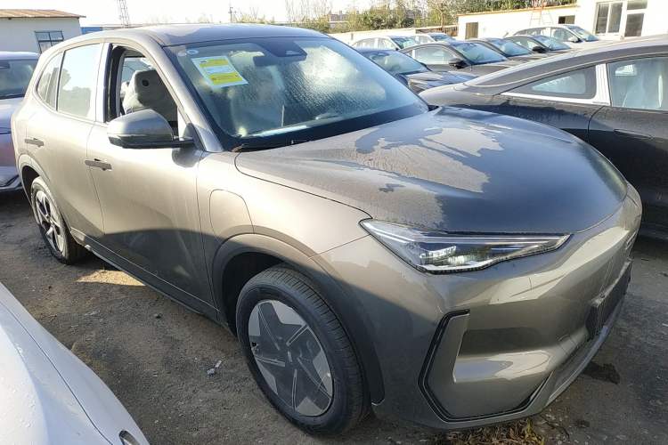 Used Geely Galaxy E5 2026 Model 610km Long-Distance Edition Exterior 1