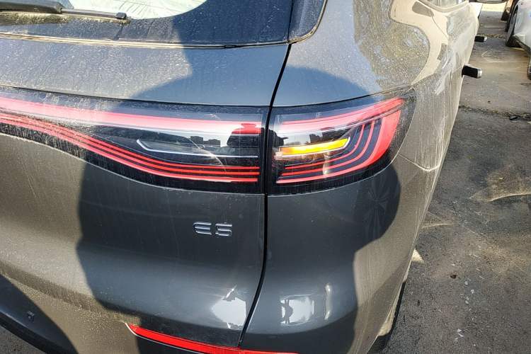 Used Geely Galaxy E5 2026 Model 610km Long-Distance Edition Exterior 2
