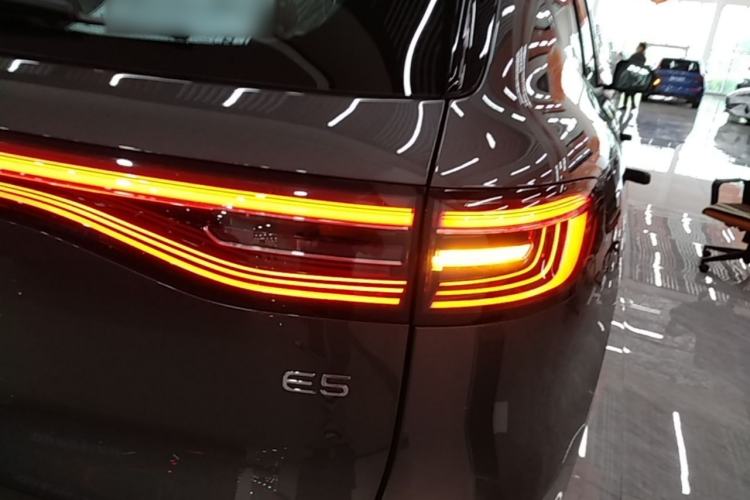 Used Geely Galaxy E5 2026 Model 530km Launch Edition Exterior 3