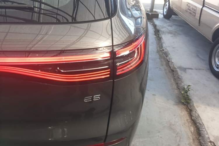 Used Geely Galaxy E5 2026 Model 610km Exploration+ Edition Exterior 3