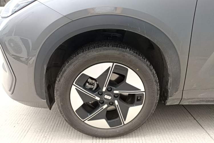Used Geely Galaxy E5 2026 Model 610km Exploration+ Edition Exterior 4