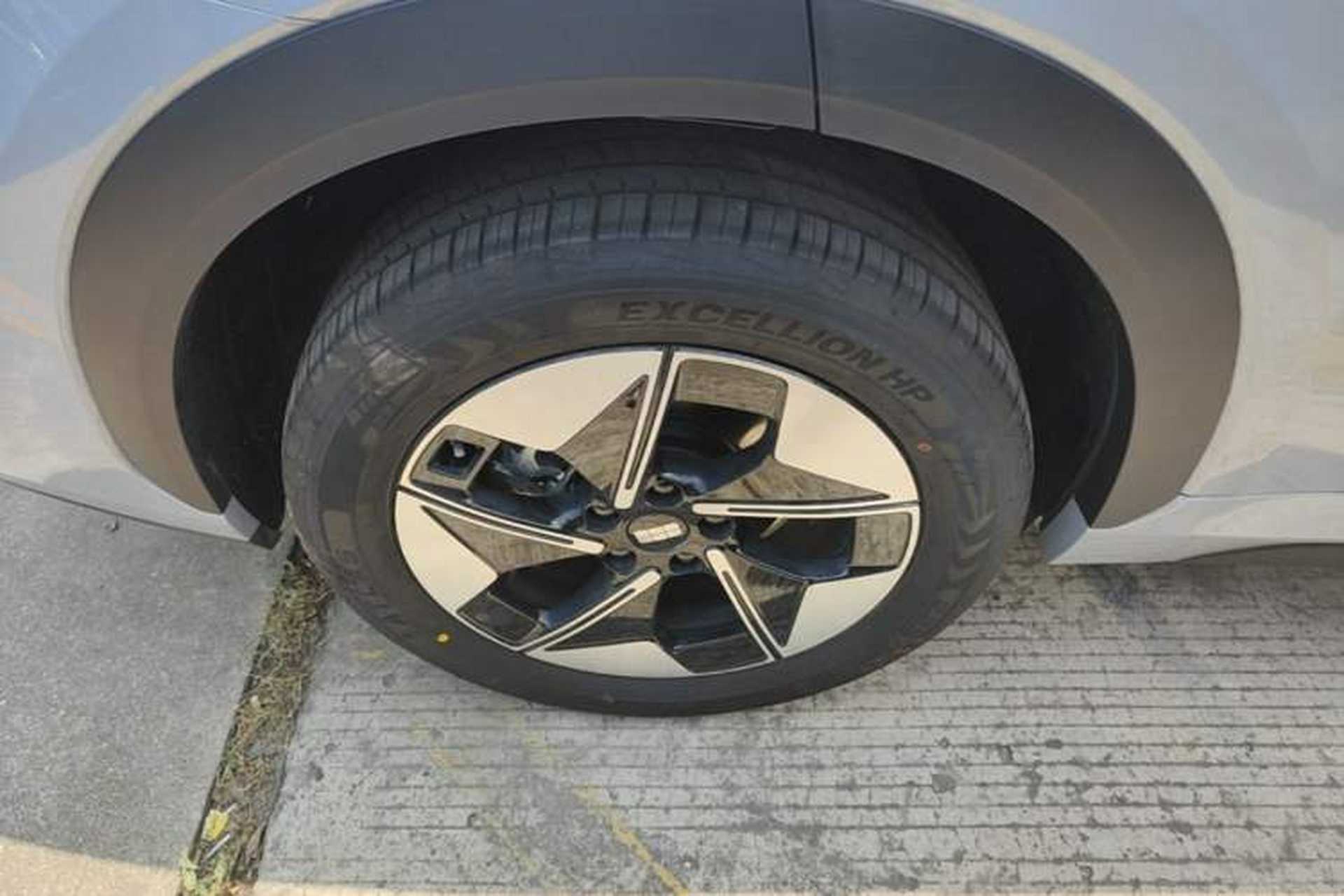 Used Geely Galaxy E5 2026 Model 530km Launch Edition Exterior 5
