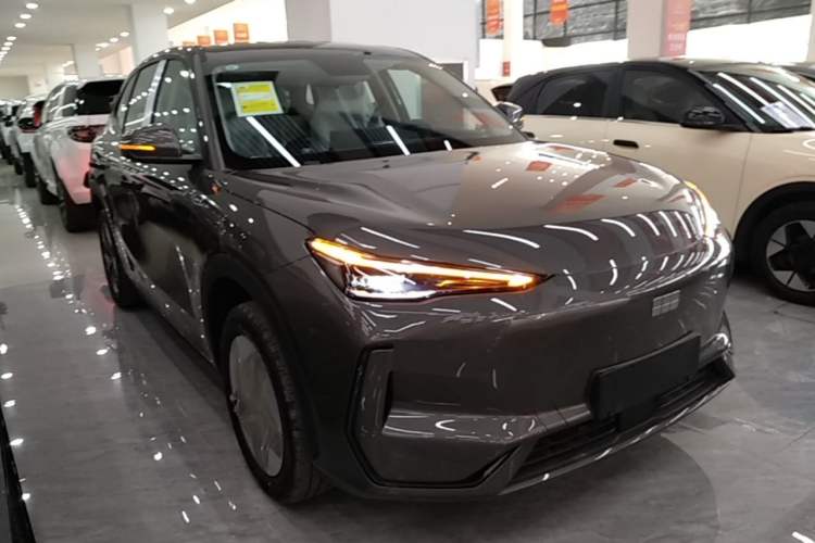 Used Geely Galaxy E5 2026 Model 530km Launch Edition Front Right 45 Deg