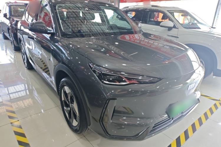 Used Geely Galaxy E5 2026 Model 610km Exploration+ Edition Front Right 45 Deg