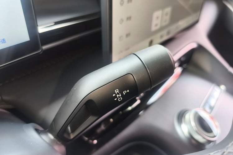 Used Geely Galaxy E5 2026 Model 530km Exploration Edition Gear Lever