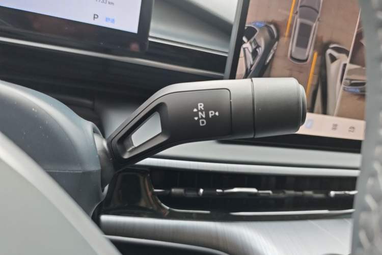 Used Geely Galaxy E5 2026 Model 530km Exploration Edition Gear Lever