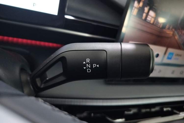 Used Geely Galaxy E5 2026 Model 610km Exploration+ Edition Gear Lever