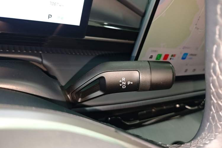 Used Geely Galaxy E5 2026 Model 610km Exploration+ Edition Gear Lever