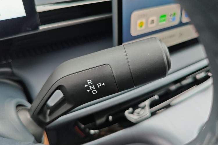 Used Geely Galaxy E5 2026 Model 610km Exploration+ Edition Gear Lever