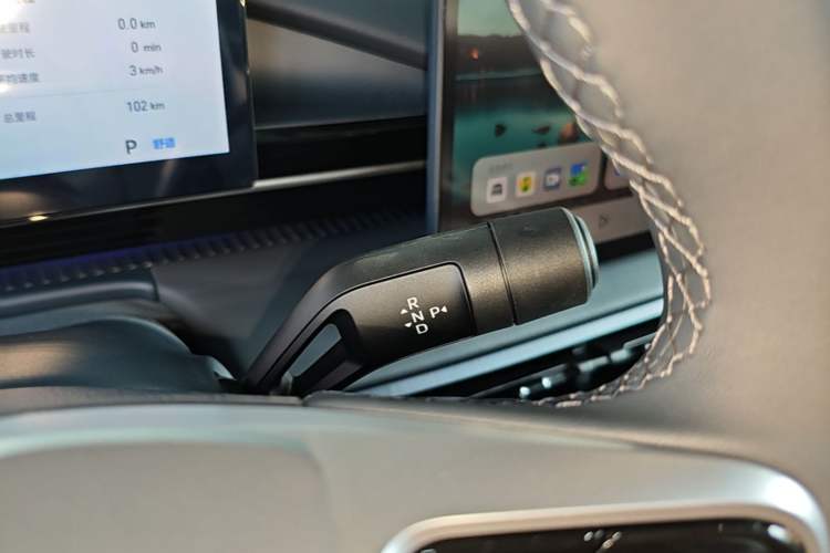 Used Geely Galaxy E5 2026 Model 610km Exploration+ Edition Gear Lever
