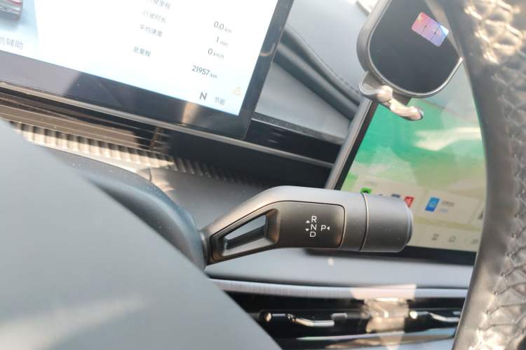 Used Geely Galaxy E5 2026 Model 530km Exploration Edition Gear Lever
