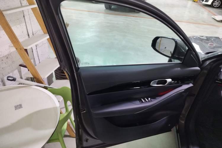 Used Geely Galaxy E5 2026 Model 610km Exploration+ Edition Left Front Door Interior