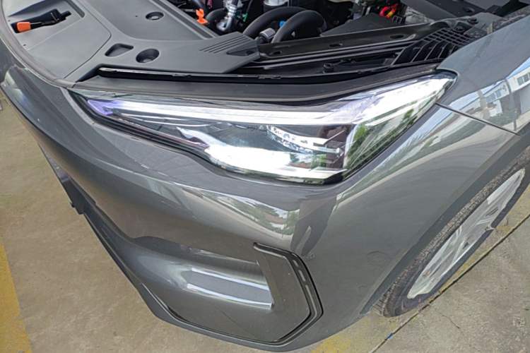 Used Geely Galaxy E5 2026 Model 530km Launch Edition Left Front Headlight