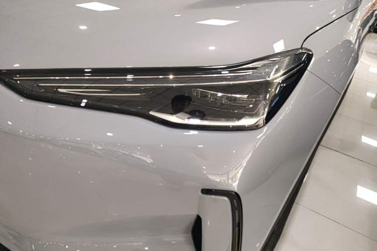 Used Geely Galaxy E5 2026 Model 610km Long-Distance Edition Left Front Headlight