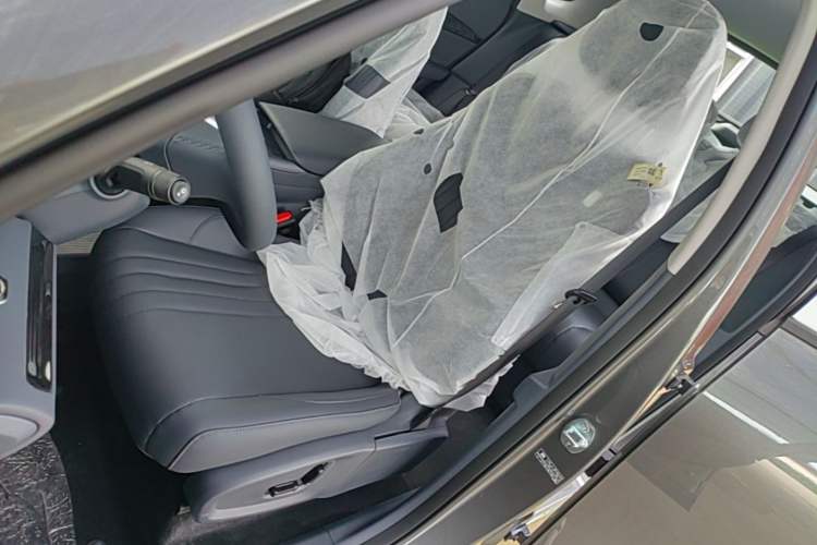 Used Geely Galaxy E5 2026 Model 530km Launch Edition Left Front Seat