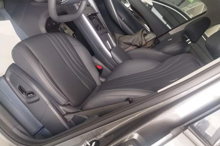 Used Geely Galaxy E5 2026 Model 530km Launch Edition Left Front Seat