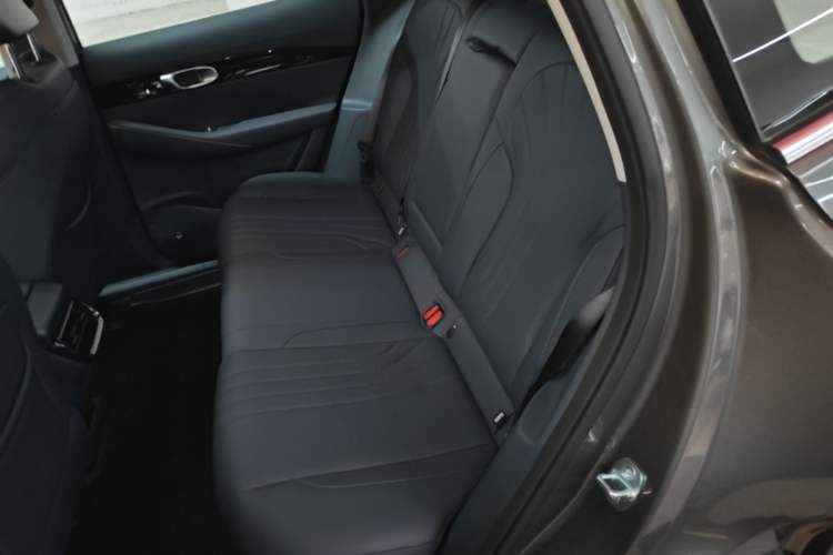 Used Geely Galaxy E5 2026 Model 610km Exploration+ Edition Left Rear Seat