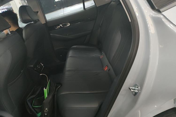 Used Geely Galaxy E5 2026 Model 610km Long-Distance Edition Left Rear Seat