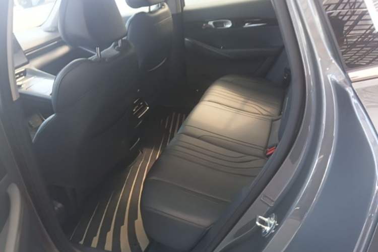Used Geely Galaxy E5 2026 Model 610km Exploration+ Edition Left Rear Seat