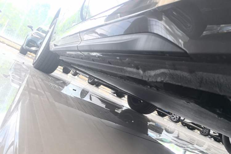 Used Geely Galaxy E5 2026 Model 530km Launch Edition Left Side Sill