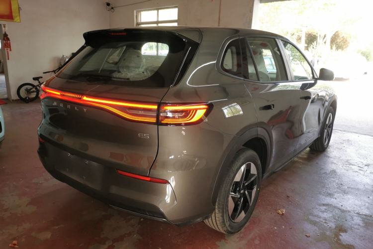 Used Geely Galaxy E5 2026 Model 530km Launch Edition Rear Right 45 Deg