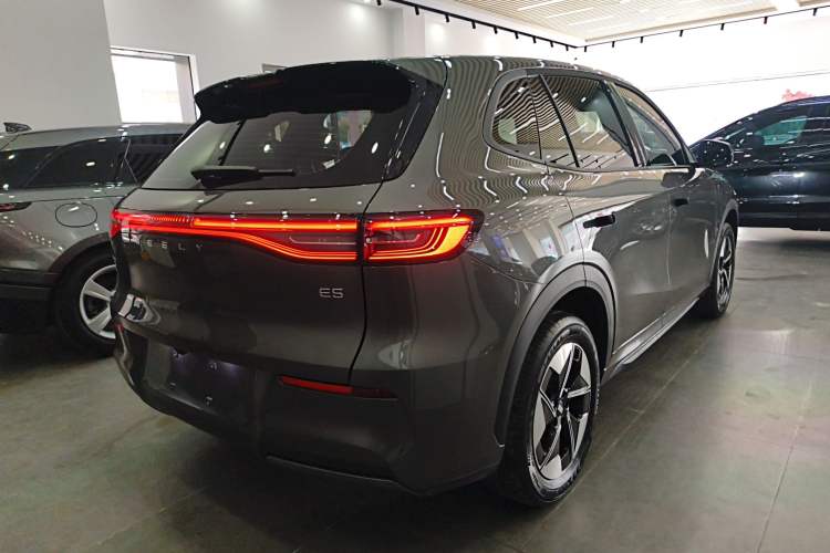 Used Geely Galaxy E5 2026 Model 530km Launch Edition Rear Right 45 Deg