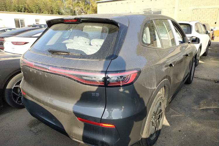 Used Geely Galaxy E5 2026 Model 610km Long-Distance Edition Rear Right 45 Deg