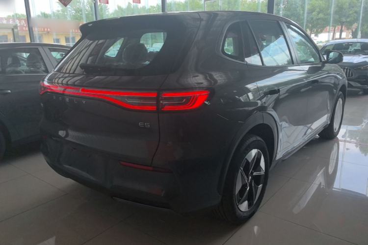 Used Geely Galaxy E5 2026 Model 530km Launch Edition Rear Right 45 Deg