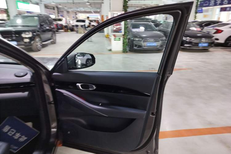 Used Geely Galaxy E5 2026 Model 610km Exploration+ Edition Right Front Door Interior