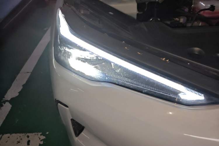 Used Geely Galaxy E5 2026 Model 530km Launch Edition Right Front Headlight