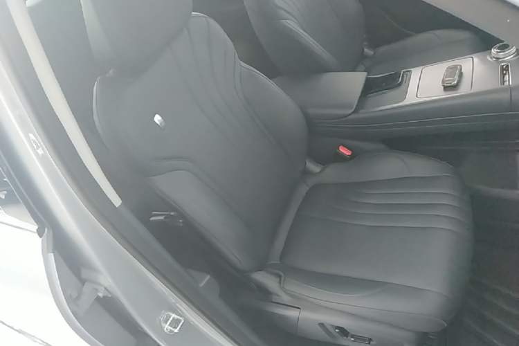 Used Geely Galaxy E5 2026 Model 610km Exploration+ Edition Right Front Seat