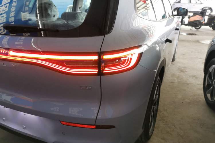 Used Geely Galaxy E5 2026 Model 530km Launch Edition Right Rear Taillight