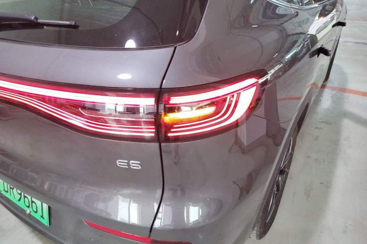 Used Geely Galaxy E5 2026 Model 610km Exploration+ Edition Right Rear Taillight