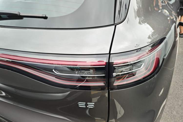 Used Geely Galaxy E5 2026 Model 610km Exploration+ Edition Right Rear Taillight