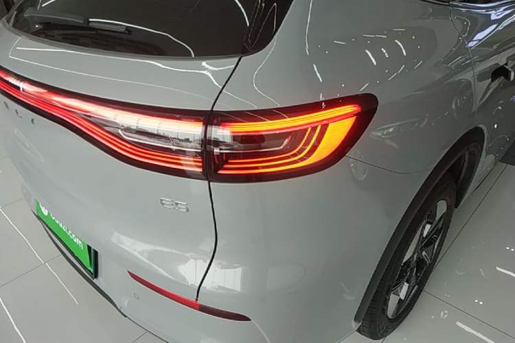 Used Geely Galaxy E5 2026 Model 610km Exploration+ Edition Right Rear Taillight