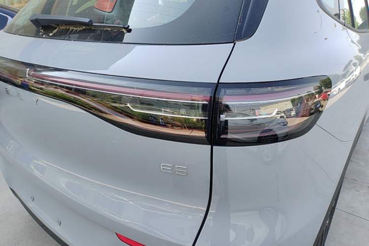 Used Geely Galaxy E5 2026 Model 530km Launch Edition Right Rear Taillight