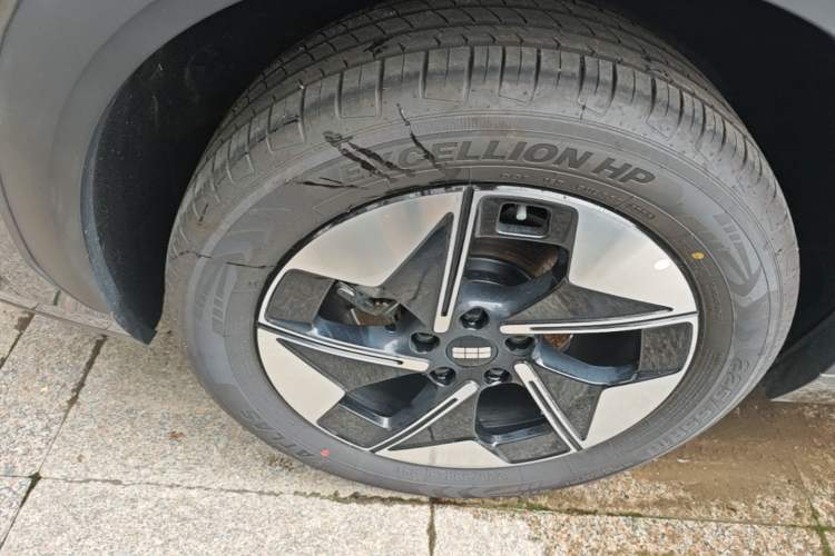 Used Geely Galaxy E5 2026 Model 530km Exploration Edition Right Rear Wheel Hub