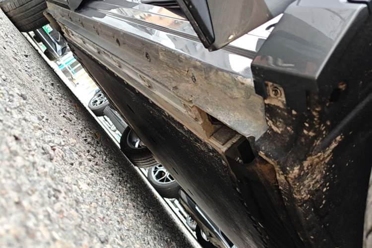 Used Geely Galaxy E5 2026 Model 610km Exploration+ Edition Right Side Sill