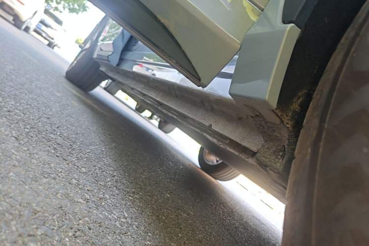 Used Geely Galaxy E5 2026 Model 610km Exploration+ Edition Right Side Sill