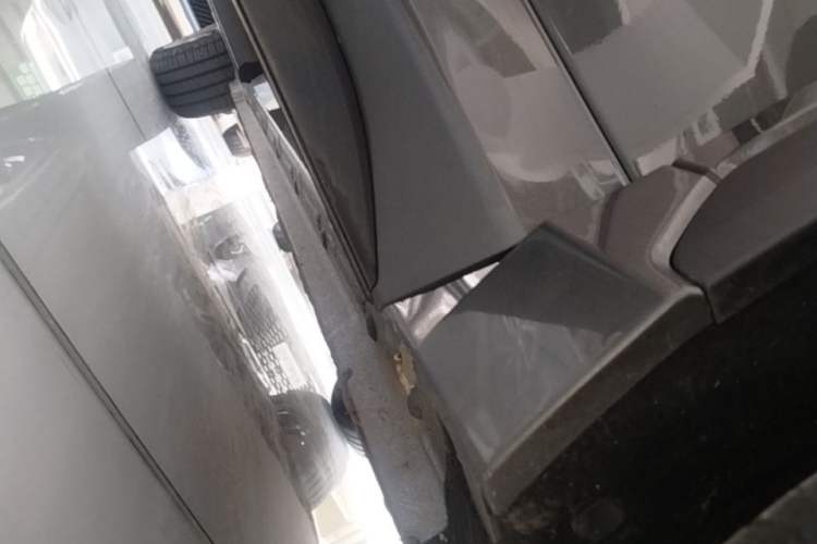 Used Geely Galaxy E5 2026 Model 530km Launch Edition Right Side Sill