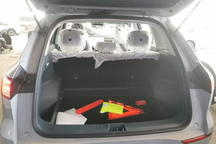 Used Geely Galaxy E5 2026 Model 530km Launch Edition Trunk