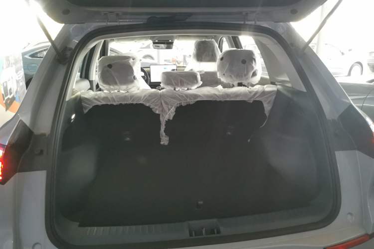 Used Geely Galaxy E5 2026 Model 530km Launch Edition Trunk