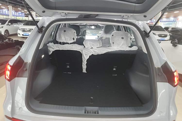 Used Geely Galaxy E5 2026 Model 530km Launch Edition Trunk
