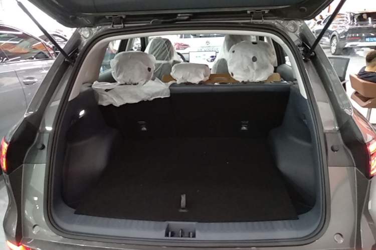 Used Geely Galaxy E5 2026 Model 530km Launch Edition Trunk
